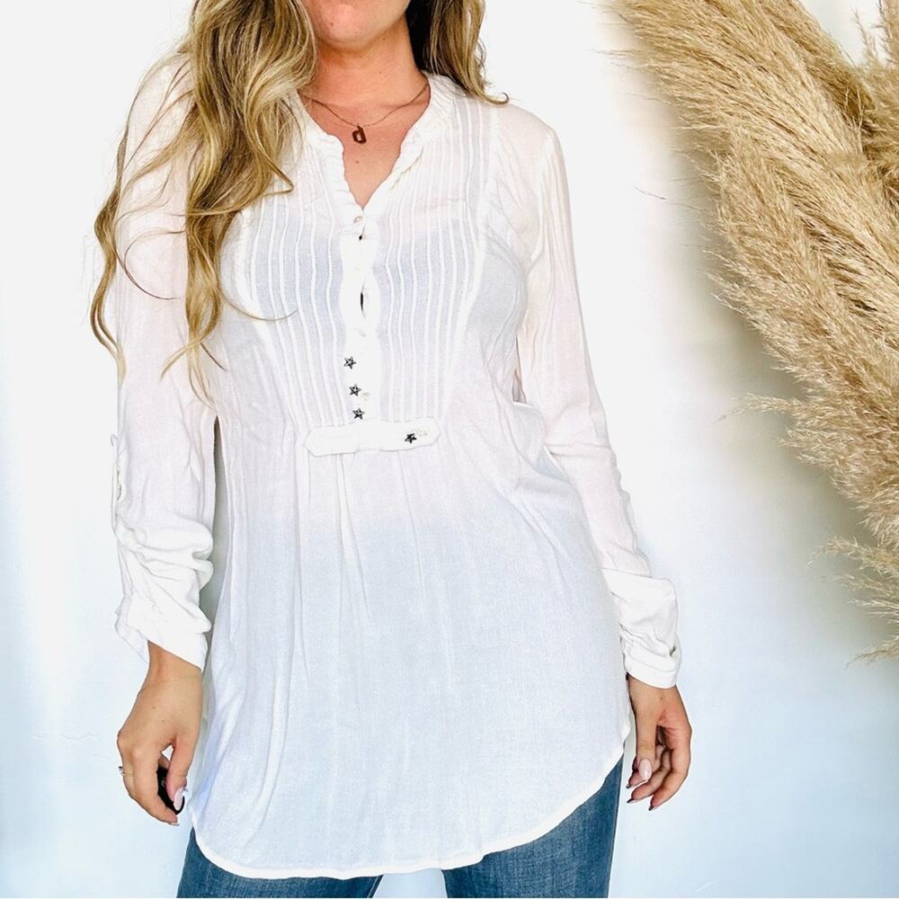 FP FREE PEOPLE White Button Long Sleeve Raw Hem Gauzey Blouse Shirt Top Tee L